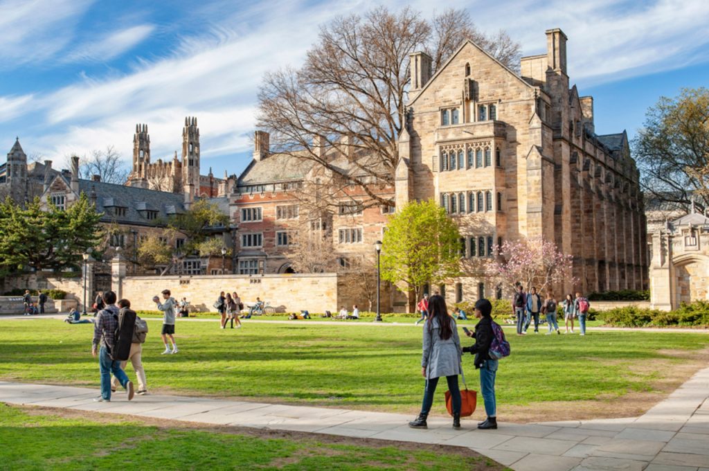 Conheça a universidade: Estudar em Yale