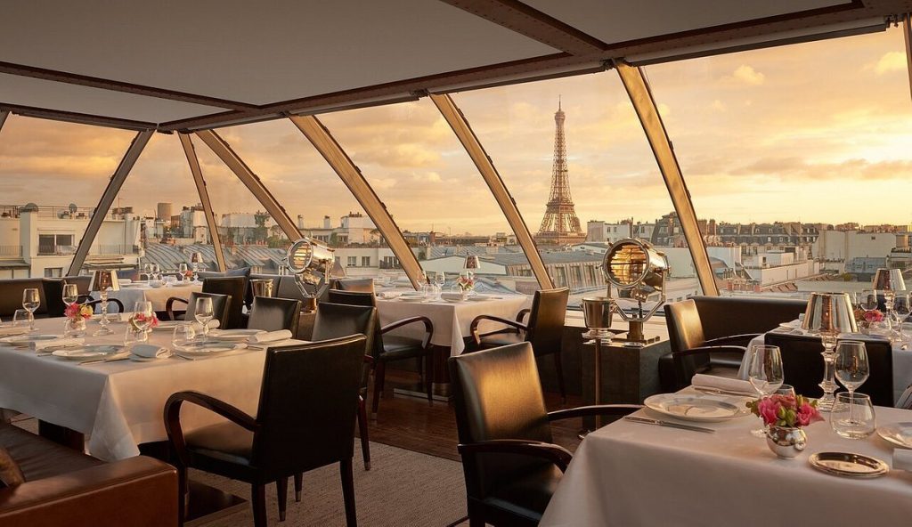 Restaurantes em Paris com vista para a Torre Eiffel.