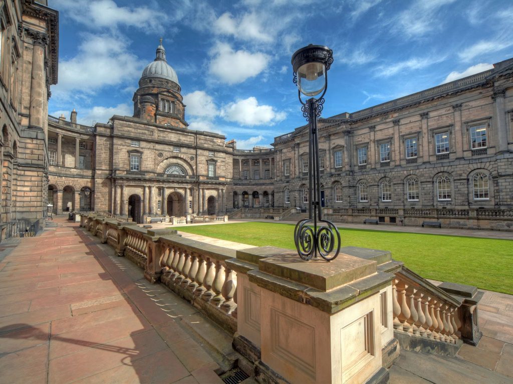 Visto externa da Universidade de Edimburgo