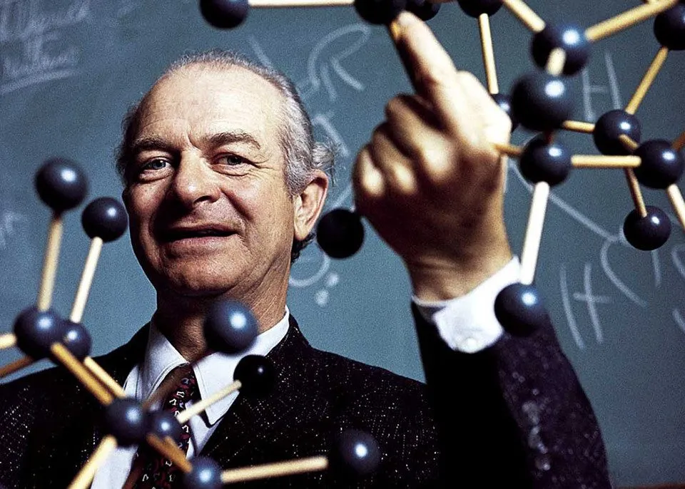 O ex-aluno Linus Pauling, da Caltech e vencedor do Prêmio Nobel