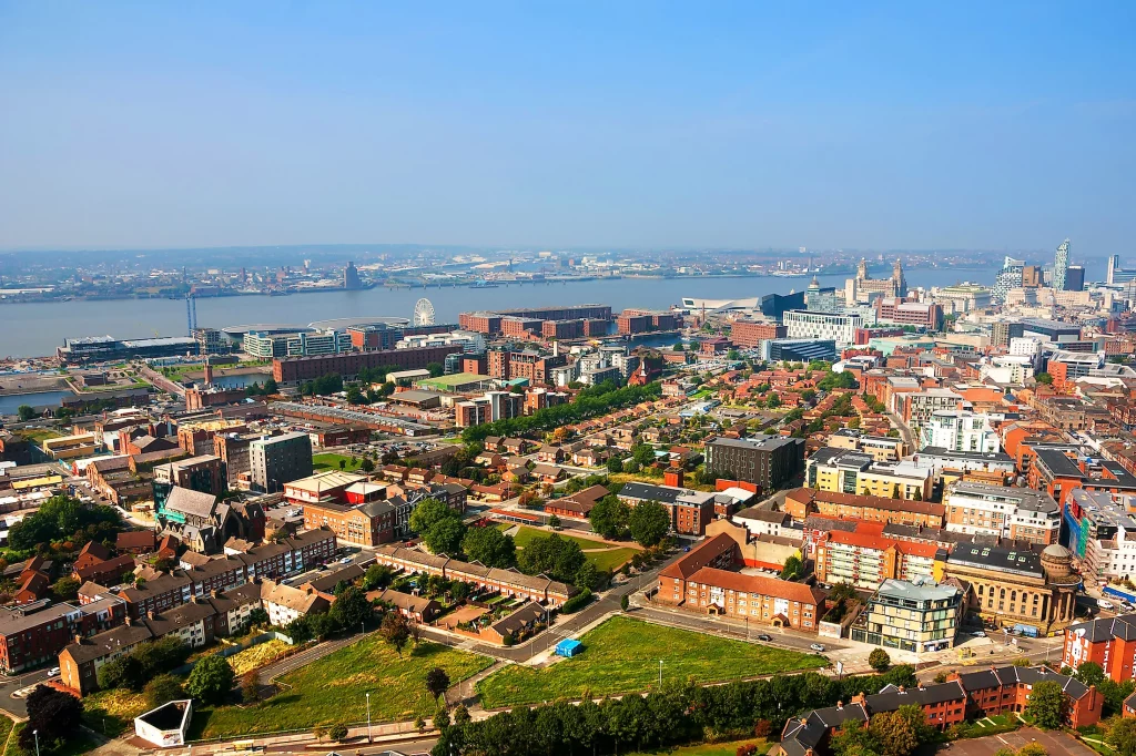 Visão aérea panorâmica da cidade Liverpool | Intercâmbio em Liverpool